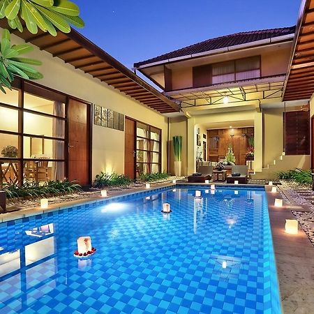 The Vie Villa Legian Exterior foto